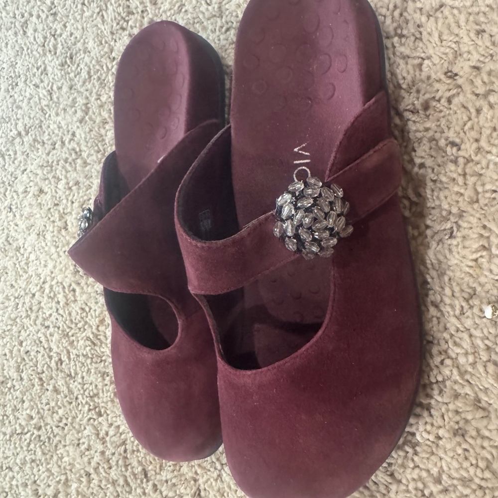 Vionic Burgundy Mules with Embellished Strap